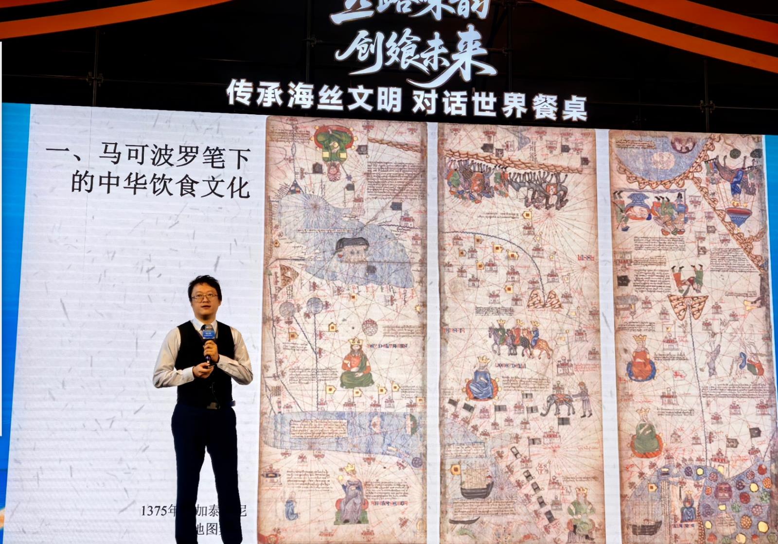 周鸿承：泉州美食可升腾为拥抱世界的生活史诗